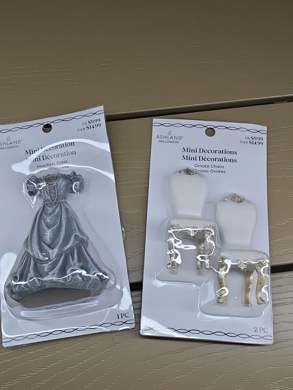 Mini Decorations - Silver Dress & White/Gold Ornate Chairs